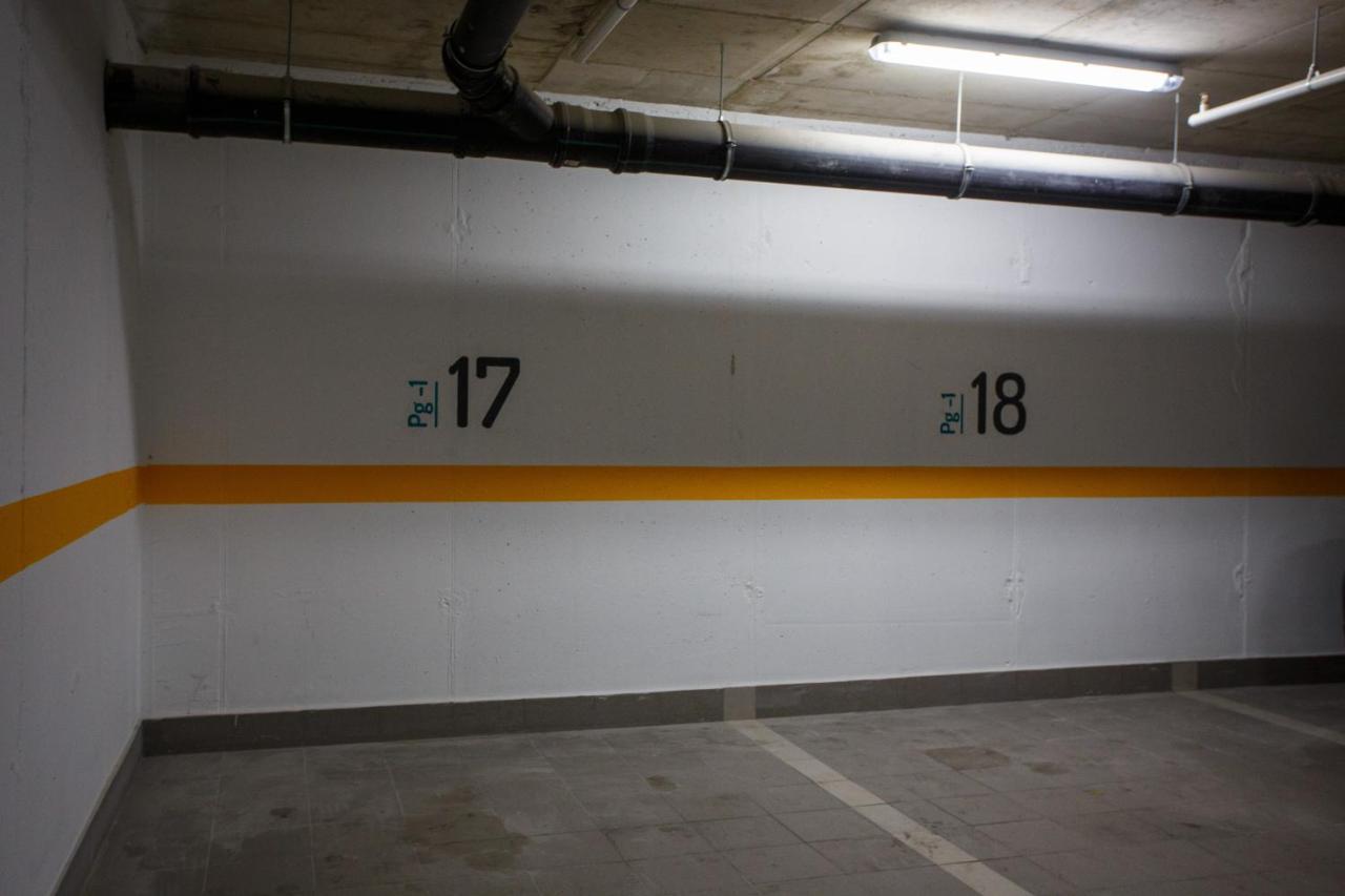 Sindy And Mendy With Parking Space In The Garage Leilighet Dubrovnik